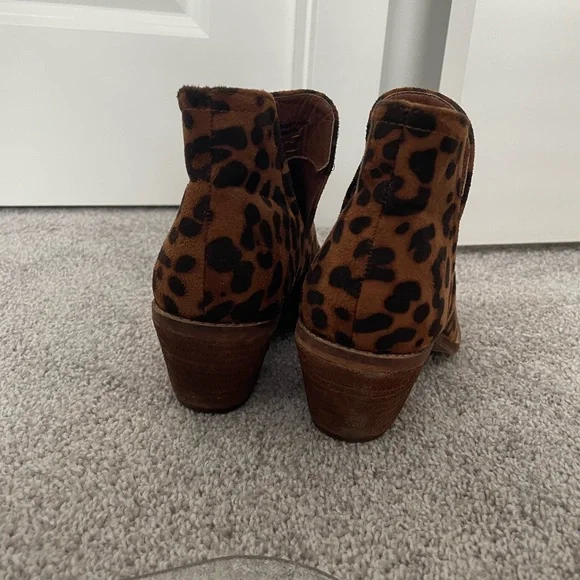 Leopard Booties - Picture 9 of 11